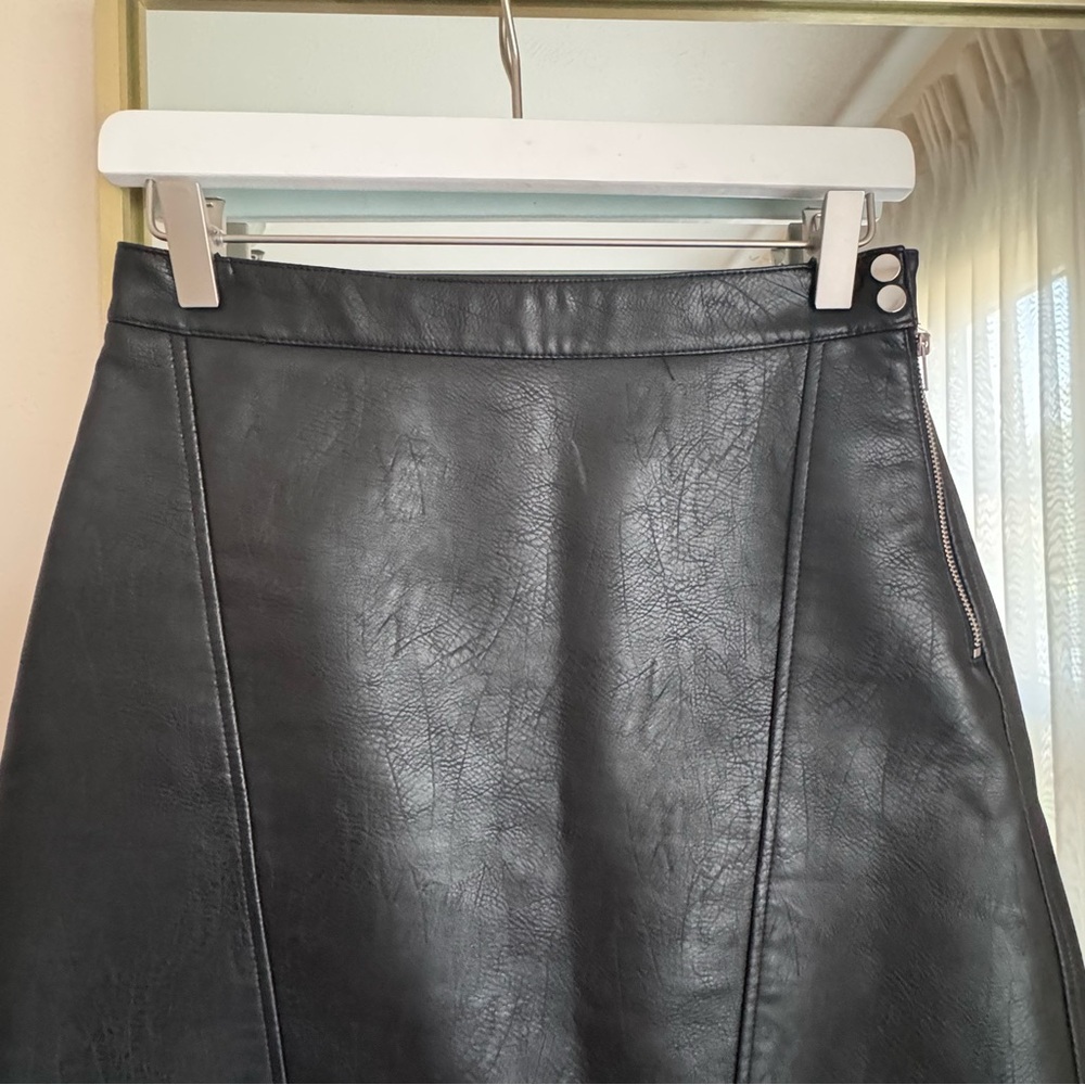 ZARA Black Leather Skirt Size S - Picture 2 of 9
